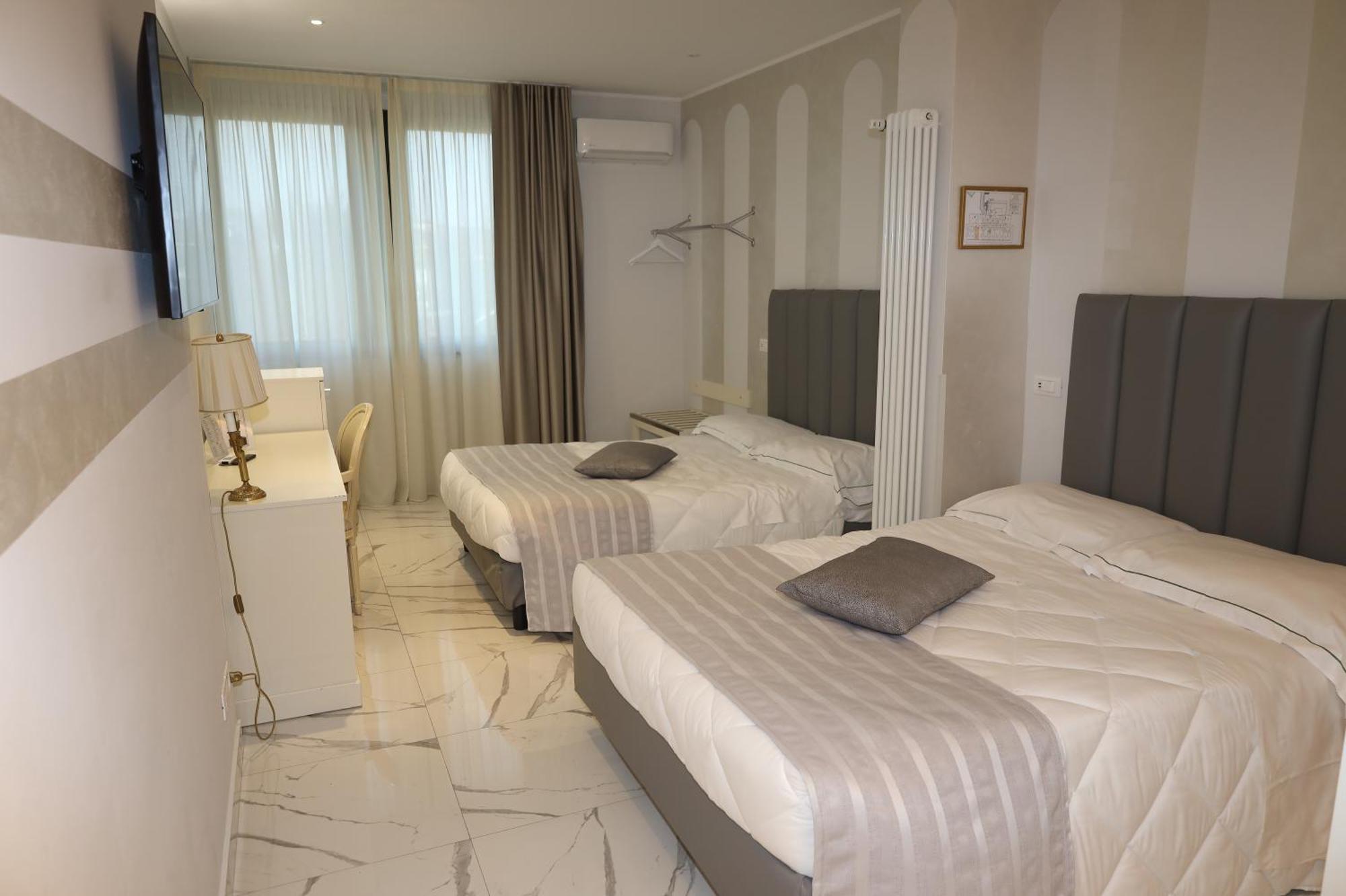Hotel Ristorante Continental Osio Sotto Eksteriør bilde